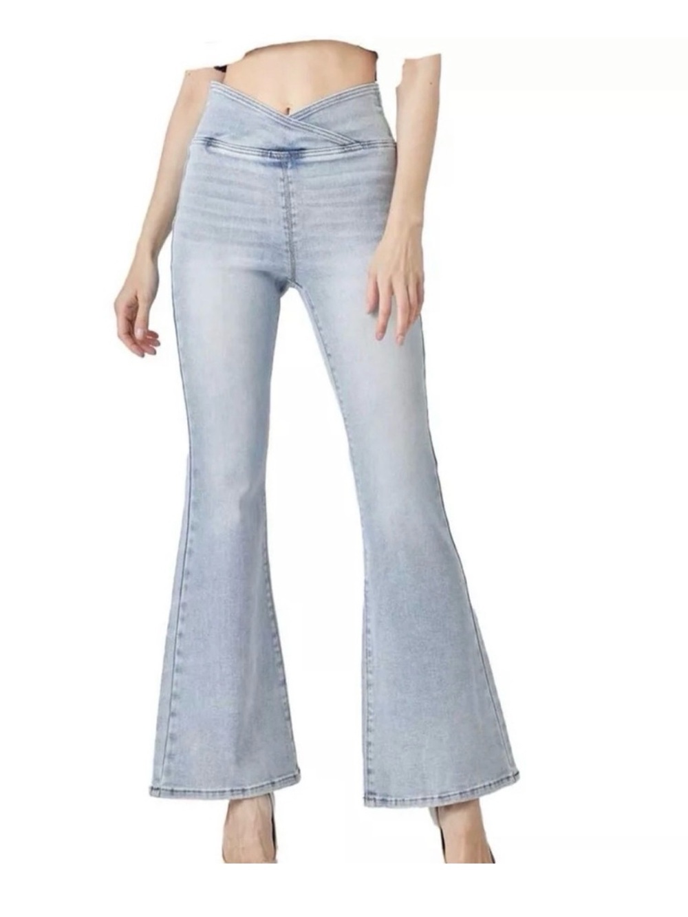 NWT Risen pull-on Light Blue V-Waist Flare Jeans